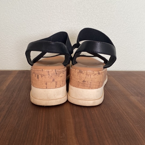 Black Strappy Platform Sandals - Picture 3 of 4